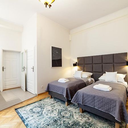 Milu Apartments Kurkowa Cracovia Esterno foto